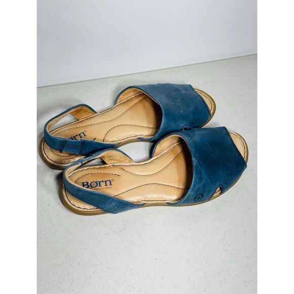 Born Woman&#39;s Kibbee Flat Sandals Navy 7 - Picture 2 of 8